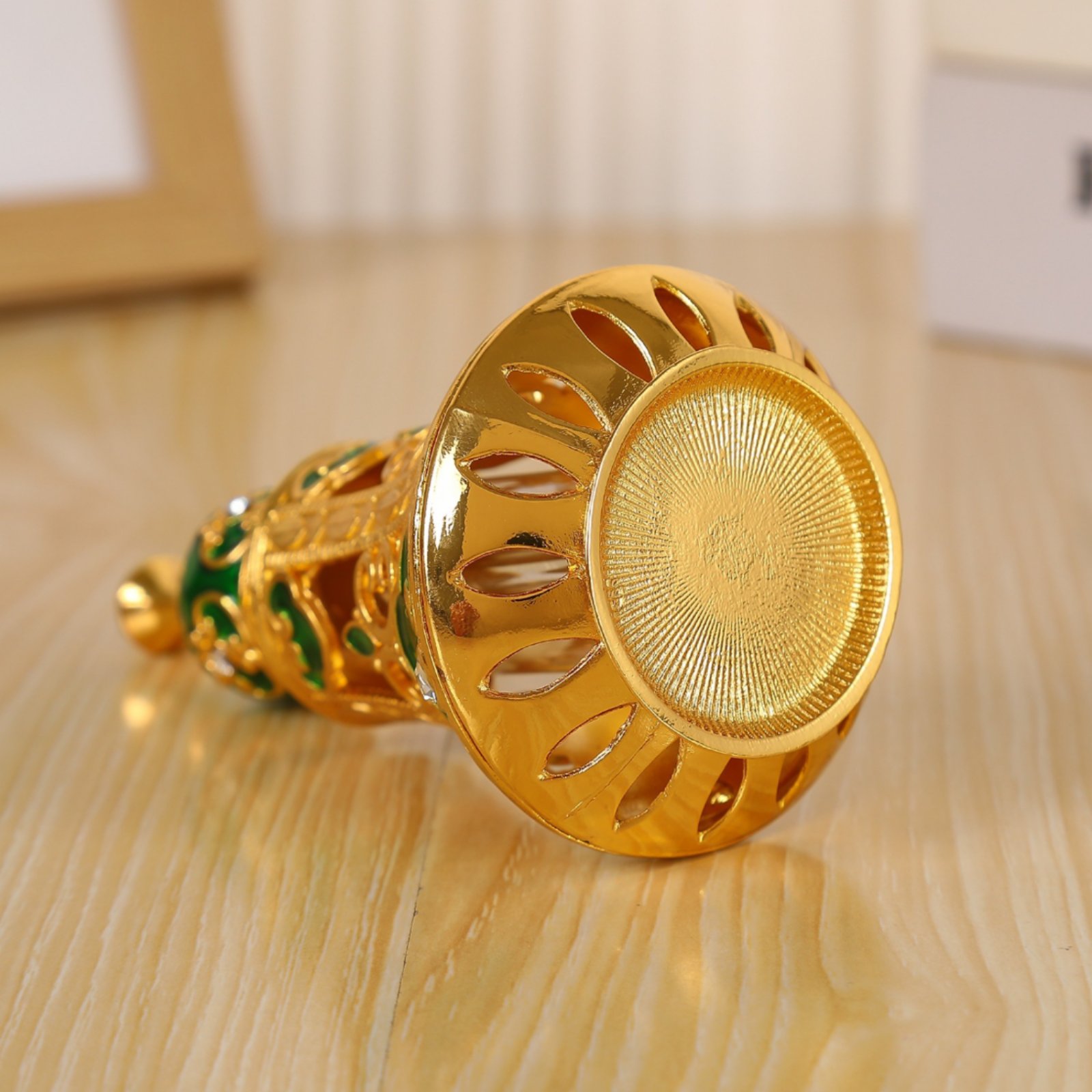 ขวดน้ำหอมทรงระฆังแก้วเจียระไน  - Home Decor Glass บทวิจารณ์และราคา