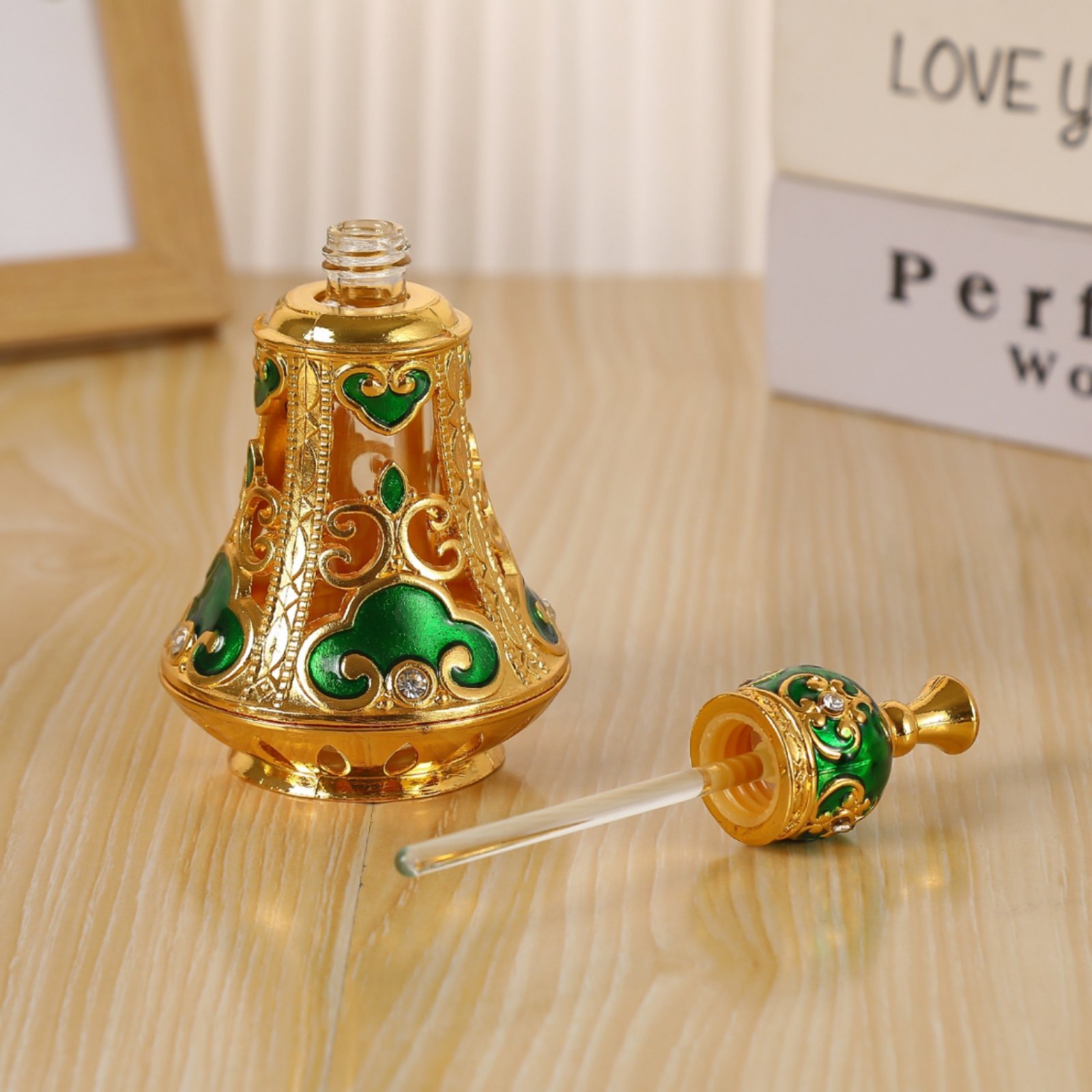 ขวดน้ำหอมทรงระฆังแก้วเจียระไน  - Home Decor Glass บทวิจารณ์และราคา